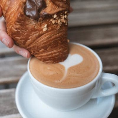 croissant_coffee
