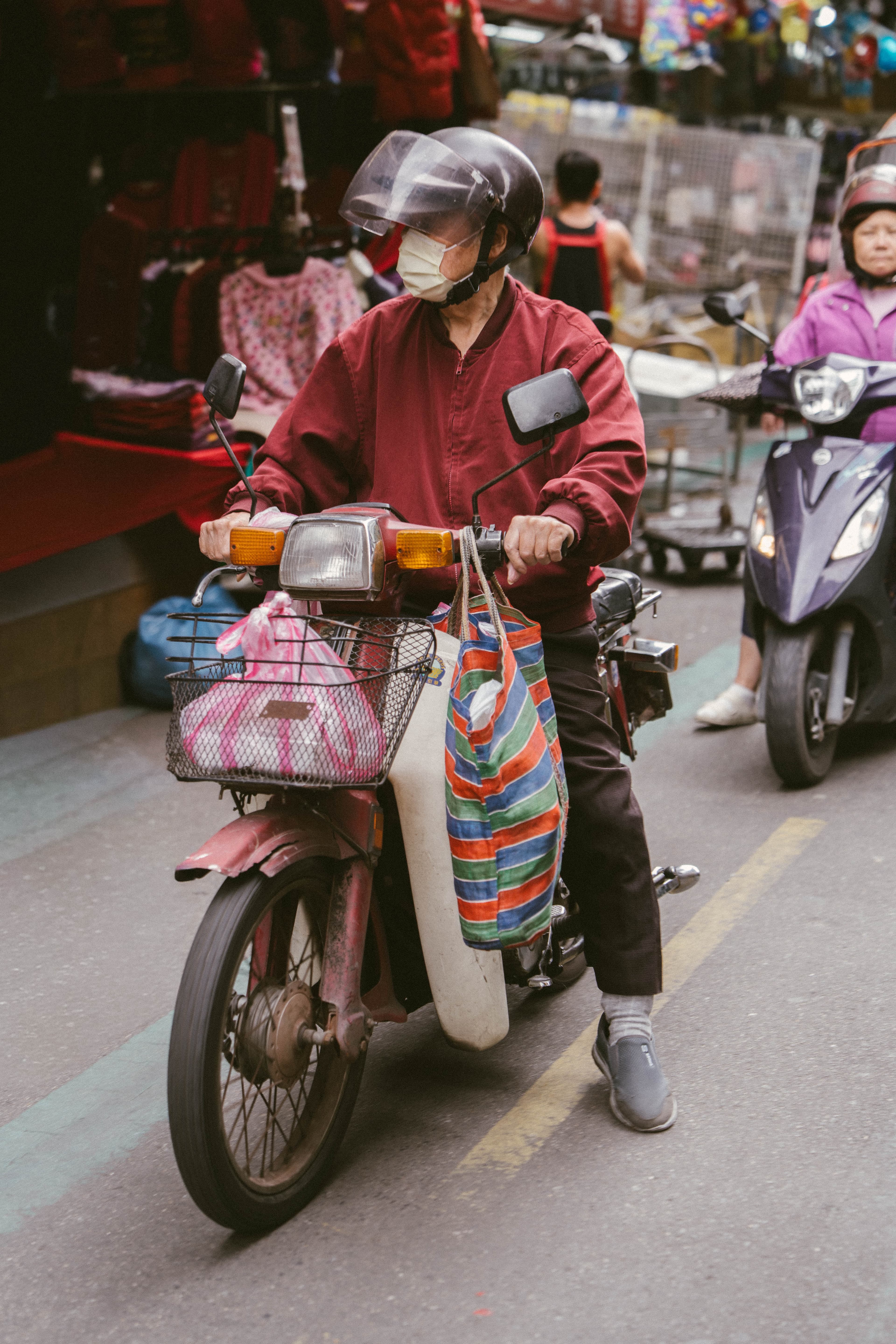 market_motorcycle_man